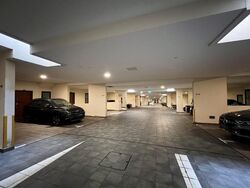 Holland Link (D10), Terrace #498939121